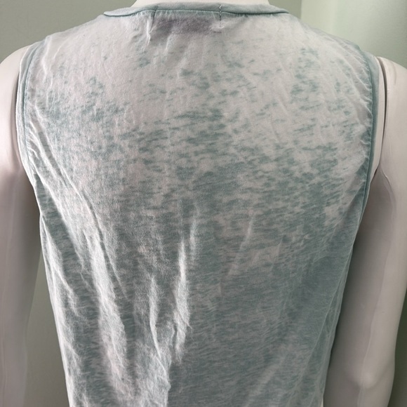 Soul Cycle NY Love Burnout Green tank medium - Picture 4 of 5